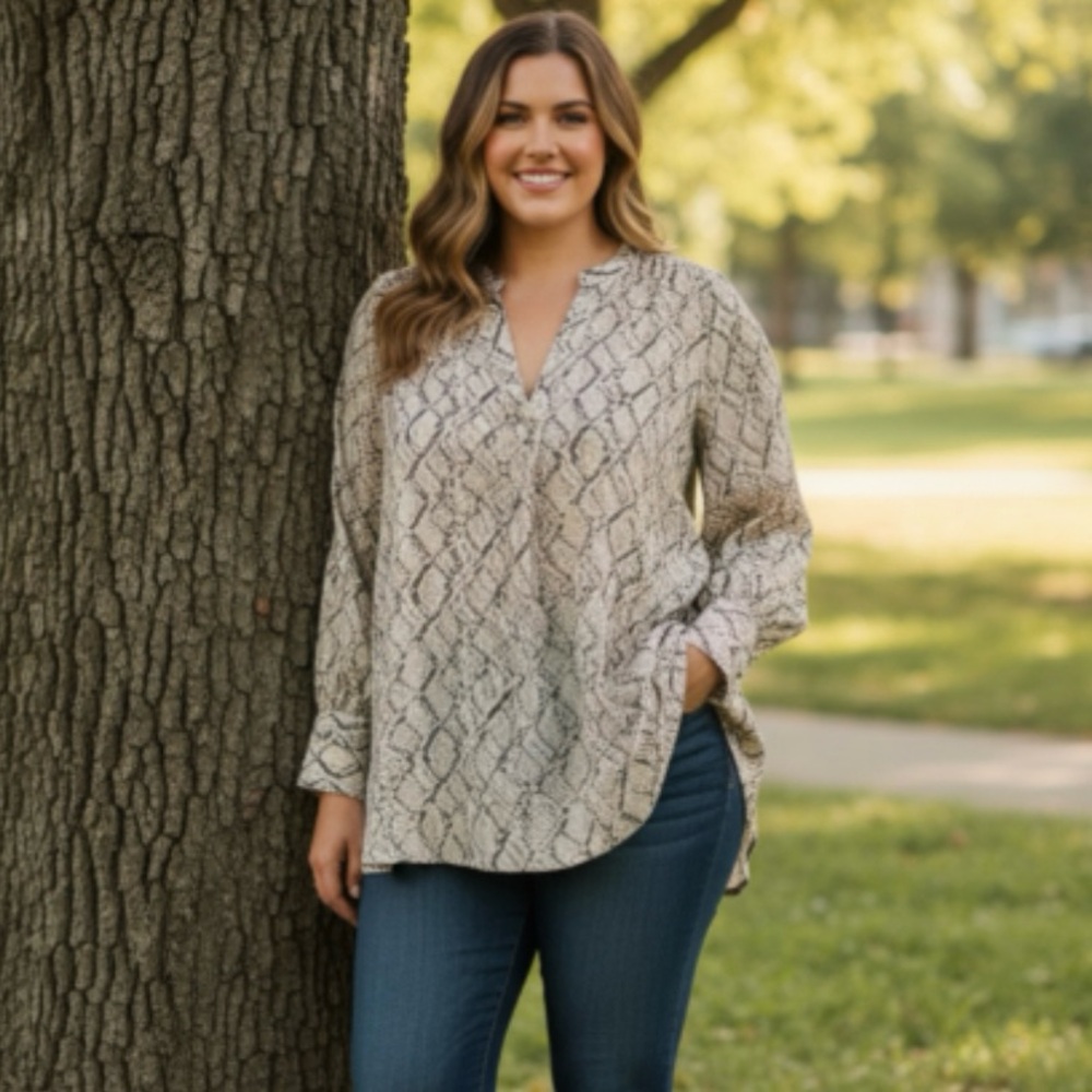 Calvin Klein Snake Print Blouse Size 3X